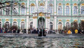 Открытие сезона фонтанов в Петербурге отложили из-за непогоды