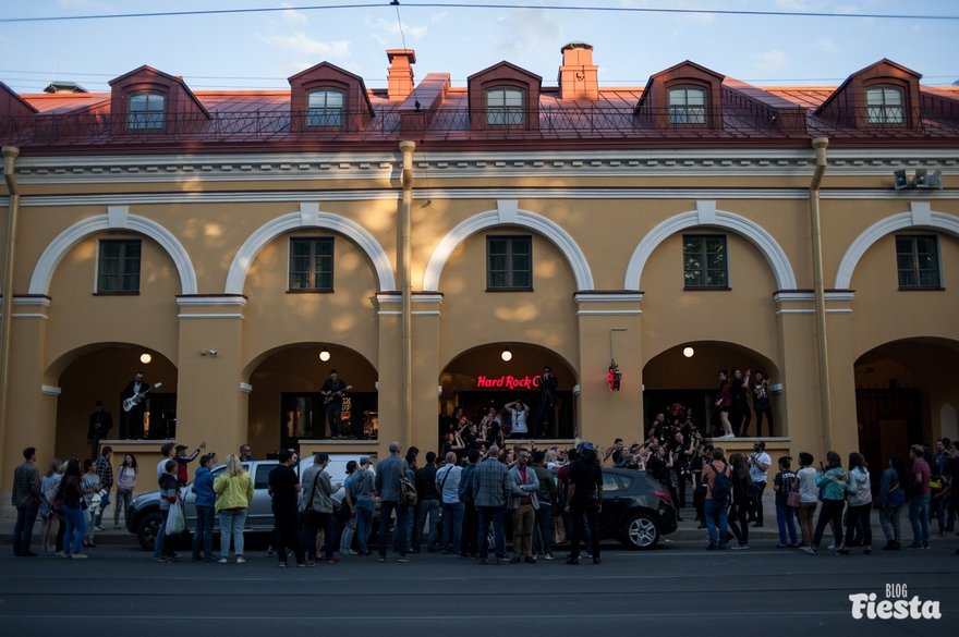 Концерты живой музыки в Hard Rock Cafe