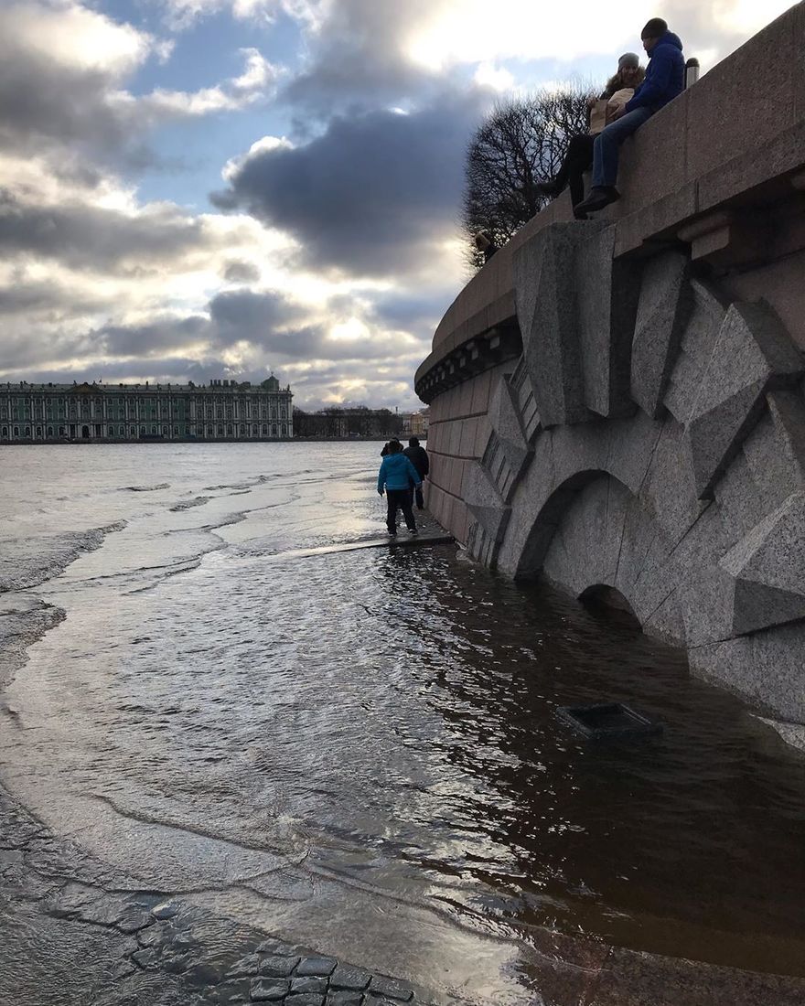 Петербург водах