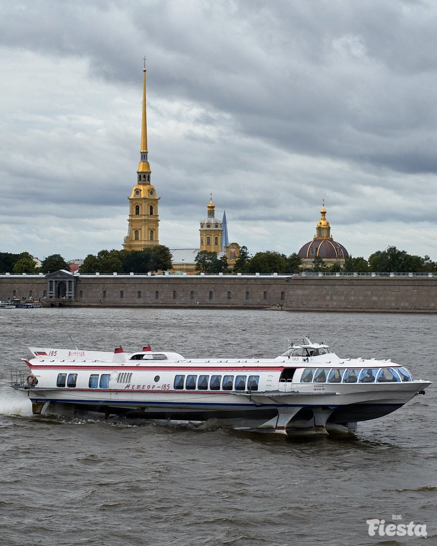 Метеор в петергоф отзывы. Метеор в Петергоф. Метеор из Петергофа в Санкт-Петербург. Виды метеоров в Петергоф.