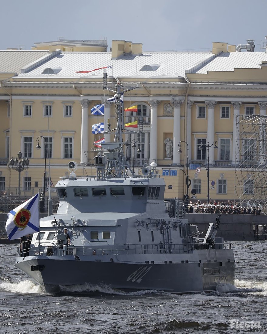 Фото с парада питер