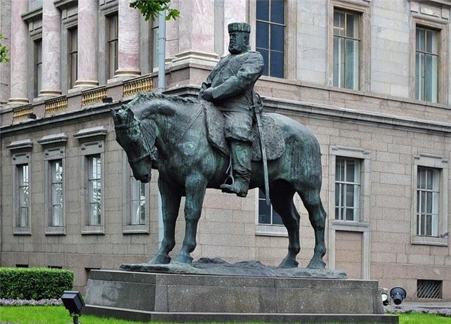 Багратиону П., памятник, Санкт-Петербург. Портал GradPetra