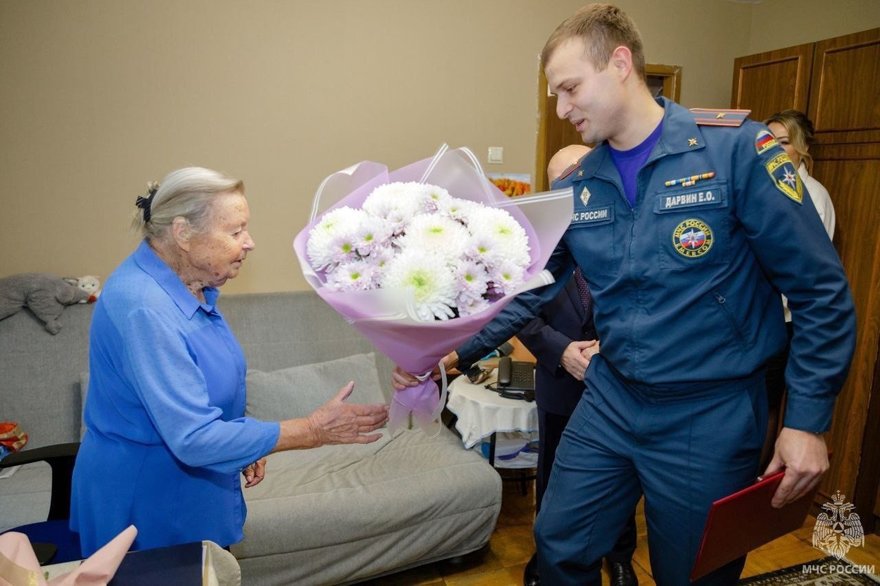 100 лет исполнилось петербурженке, которая лично защищала Ленинград в военные годы