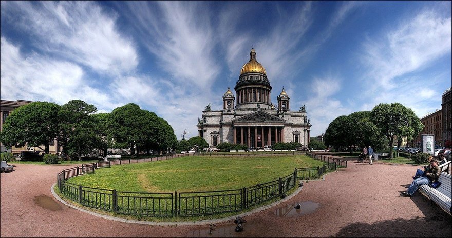 Что находится рядом с метро адмиралтейская