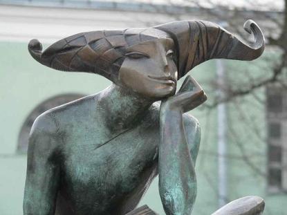 30 самых необычных скульптур в Петербурге