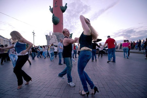 танцы на площади в питере