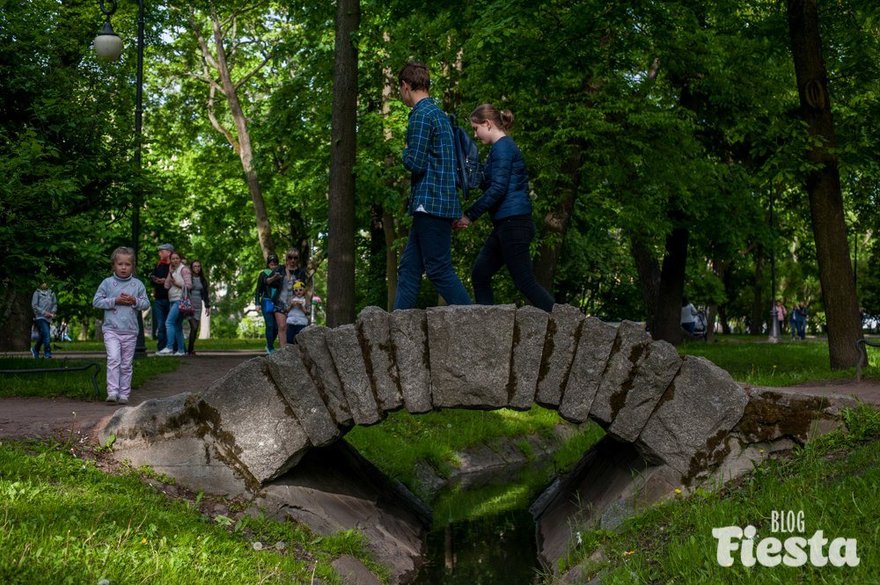 Прогулка по Александровскому парку: 11 удивительных мест 